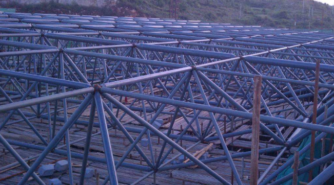 阳泉概述网架加工中对钢材的质量的过细恳求
